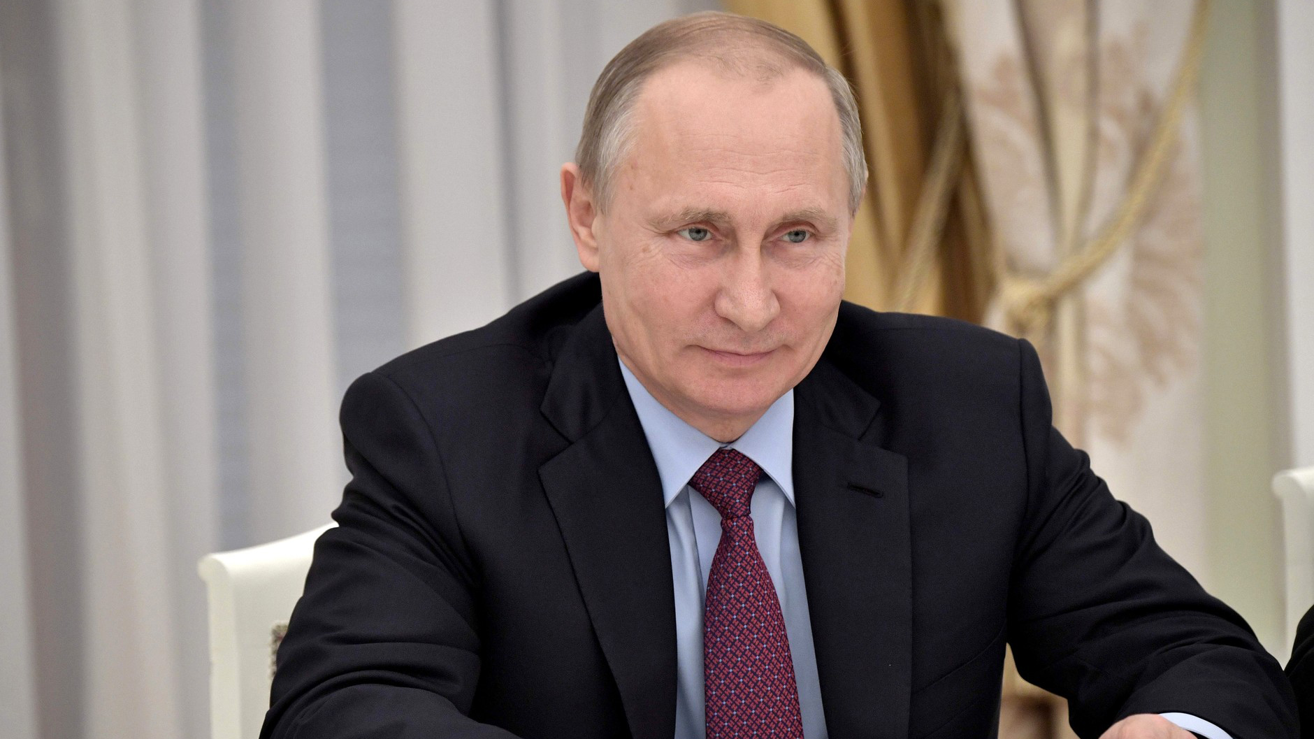 Путин призвал глав регионов активнее привлекать инвестиции в национальные проекты с помощью РФПИ Путин призвал глав регионов активнее привлекать инвестиции в национальные проекты с помощью РФПИ