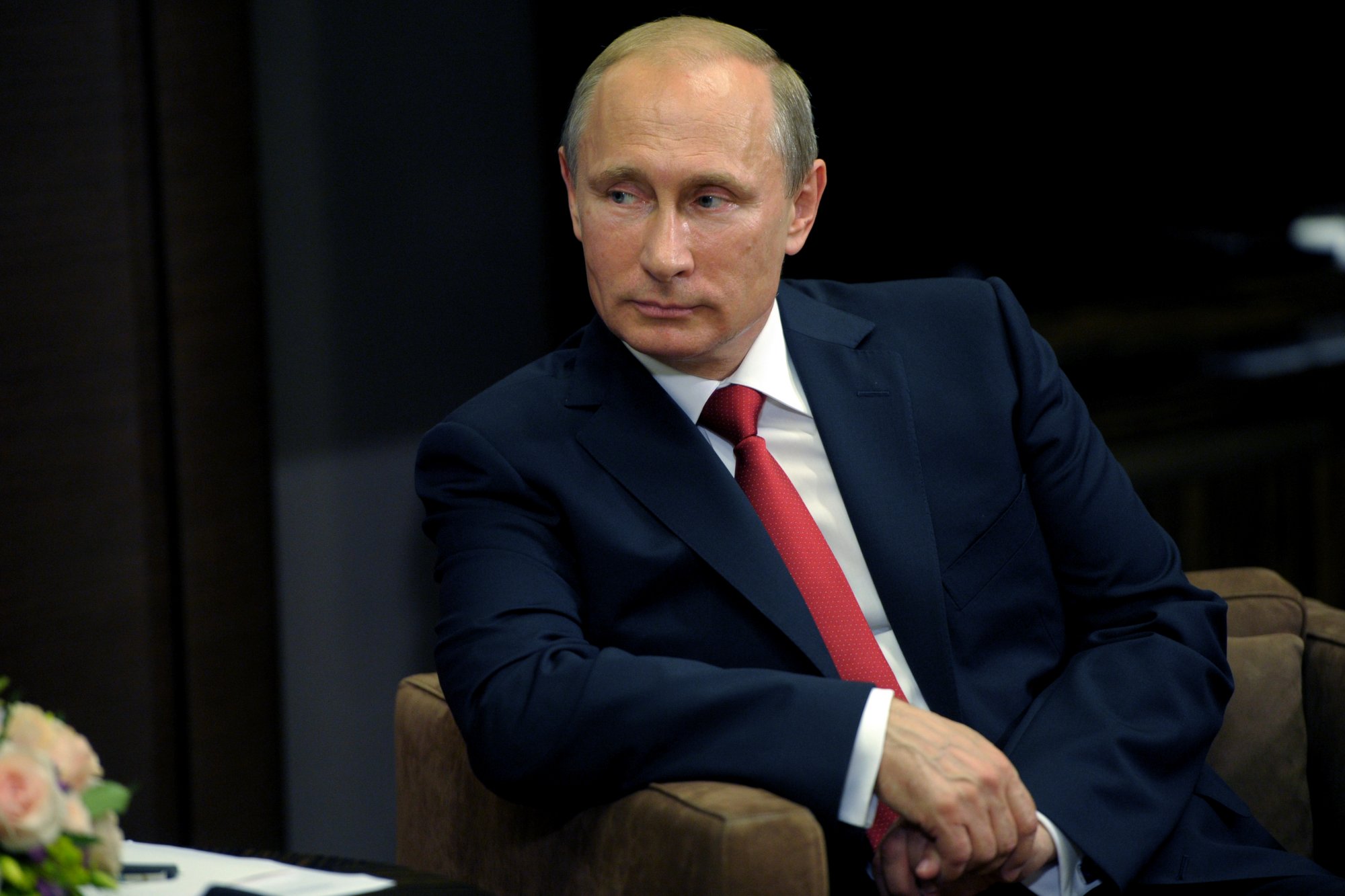 Владимир Путин призывает регионы предоставлять инвестиционные площадки "под ключ" Владимир Путин призывает регионы предоставлять инвестиционные площадки "под ключ"